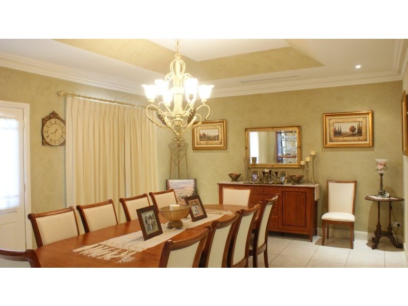 19 Park Close, Goulburn NSW 2580