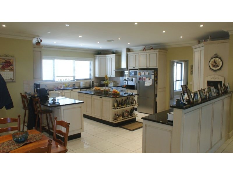 19 Park Close, Goulburn NSW 2580