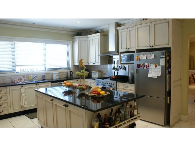 19 Park Close, Goulburn NSW 2580