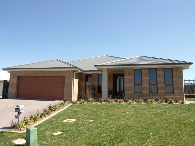 5 Ash Close, Goulburn NSW 2580