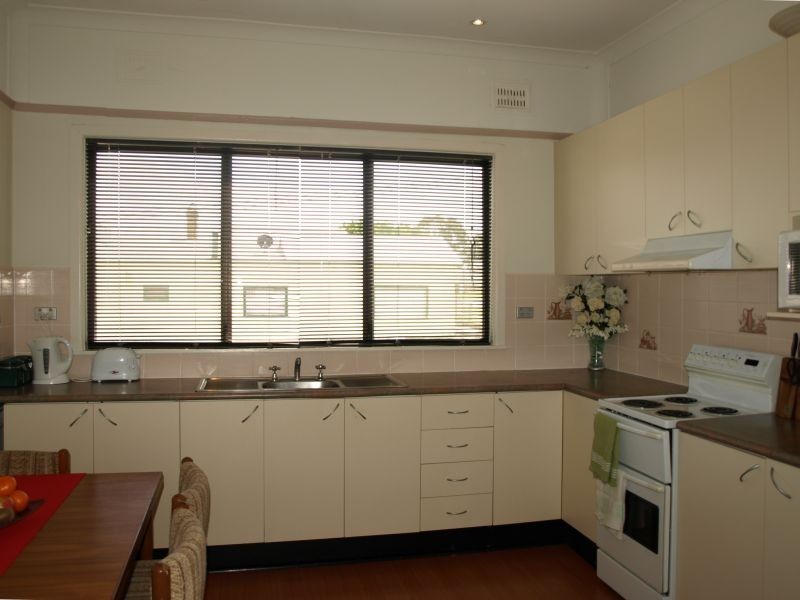 24 Eleanor Street, Goulburn NSW 2580