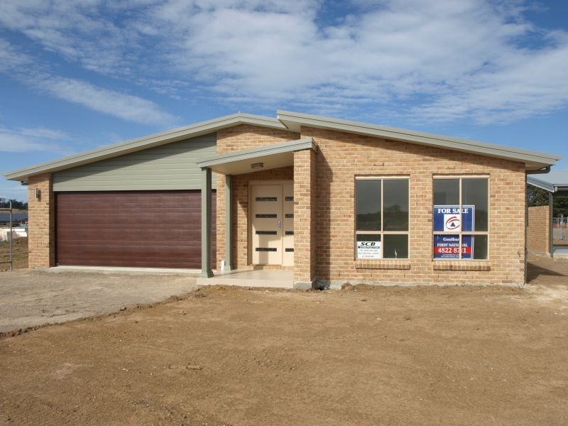 2 House & Land Packages, Goulburn NSW 2580