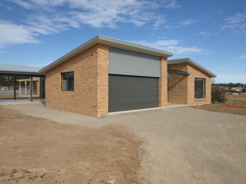 2 House & Land Packages, Goulburn NSW 2580