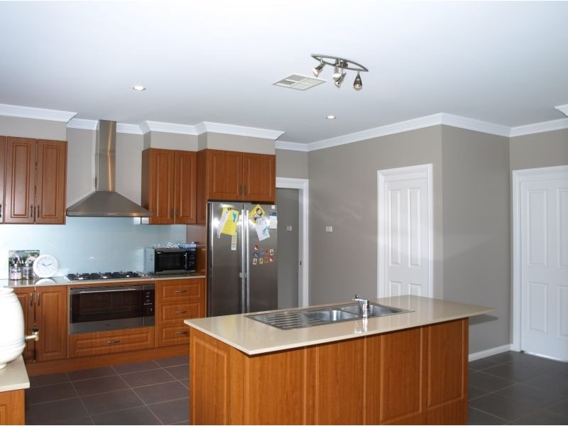 19 Abbey Road, Goulburn NSW 2580