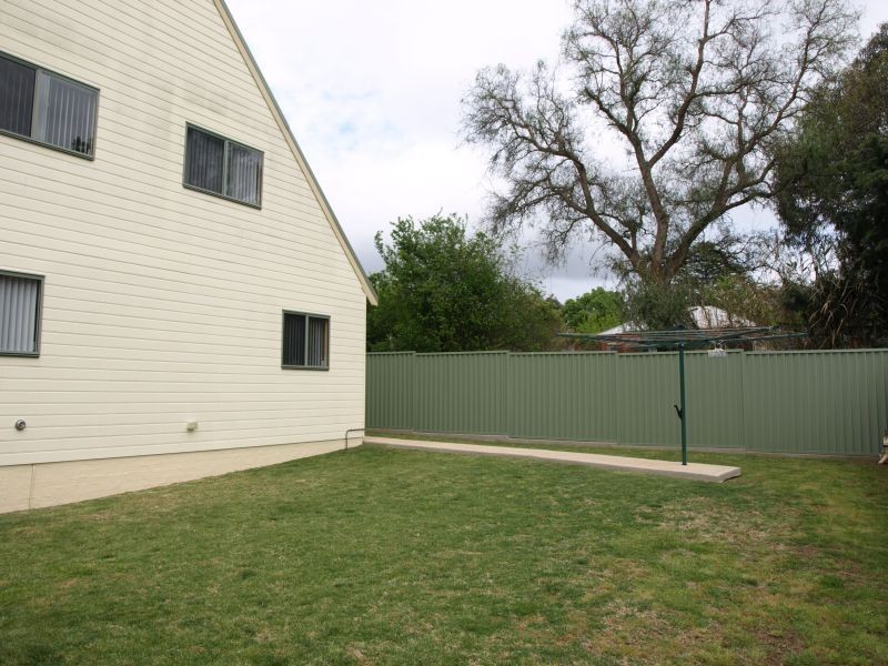 12a Cressy Street, Goulburn NSW 2580