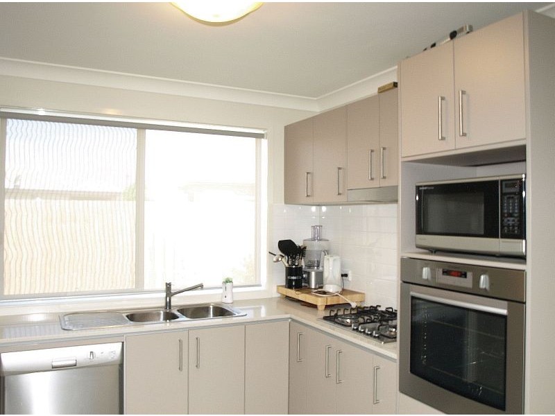 6 Dunne Close, Goulburn NSW 2580