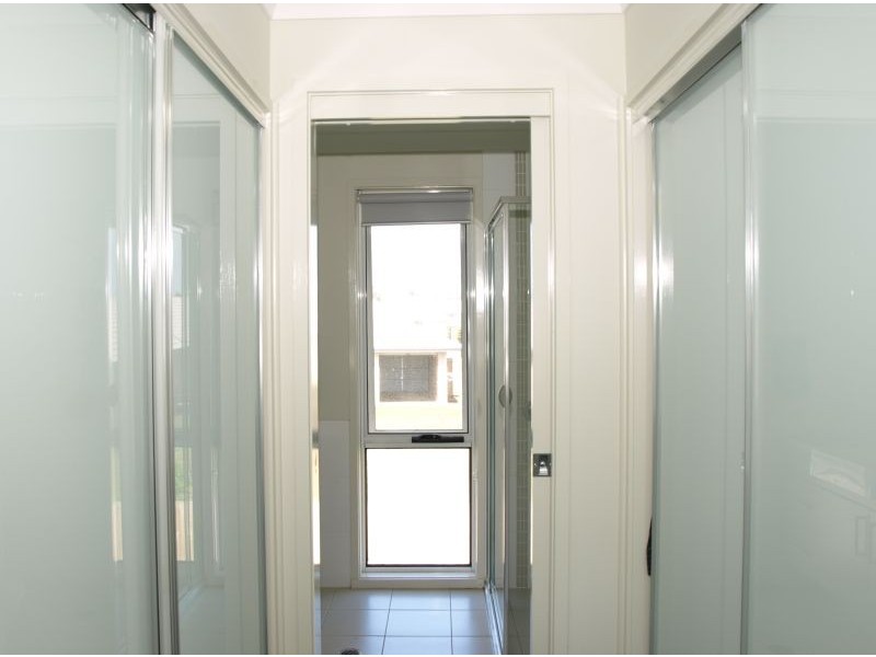 6 Dunne Close, Goulburn NSW 2580