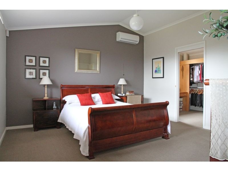 39 Slocombe Street, Goulburn NSW 2580