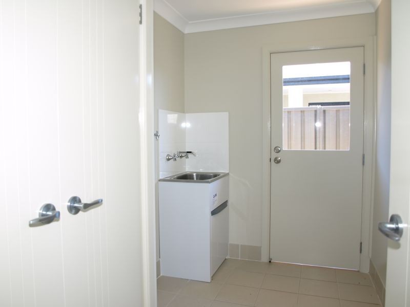 20 Mewburn Drive, Goulburn NSW 2580