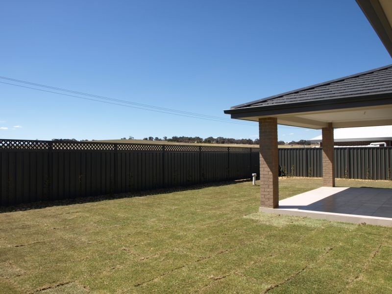 20 Mewburn Drive, Goulburn NSW 2580