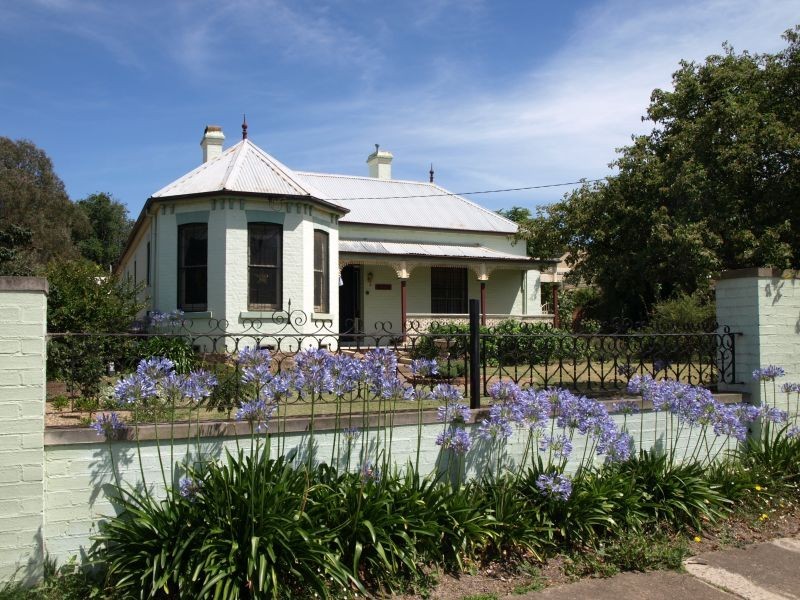 220 Cowper Street, Goulburn NSW 2580