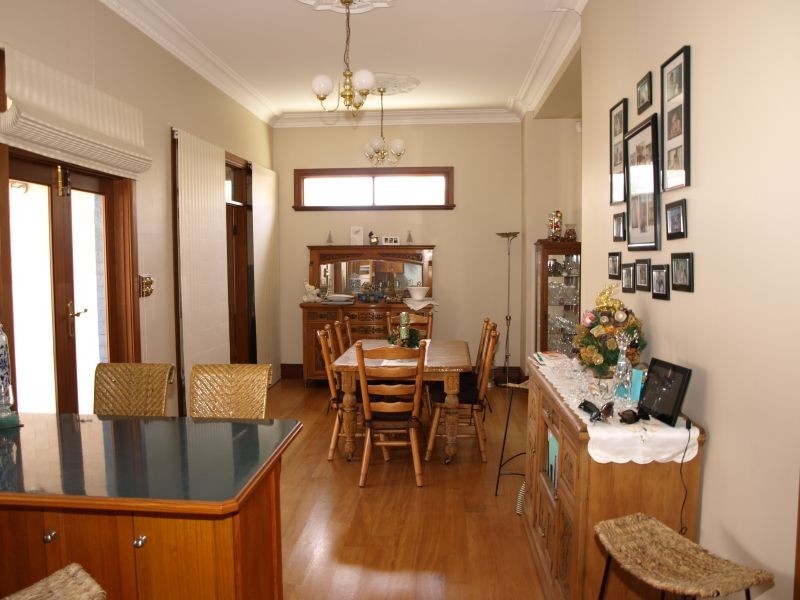 220 Cowper Street, Goulburn NSW 2580