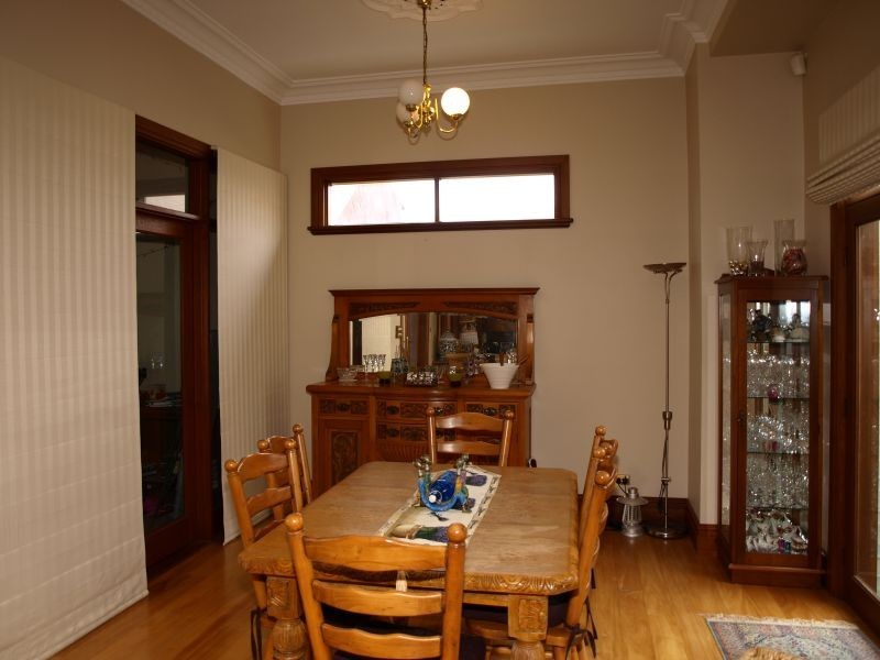220 Cowper Street, Goulburn NSW 2580