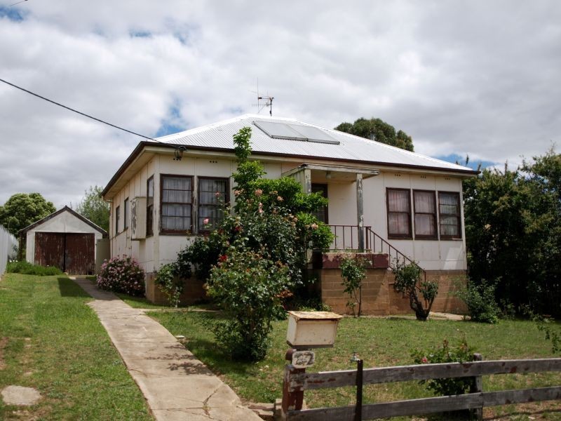 82 Lansdowne Street, Goulburn NSW 2580