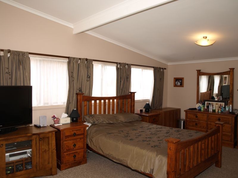 15 Emmerson Street, Goulburn NSW 2580