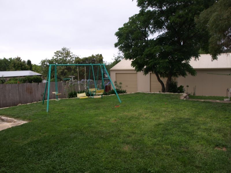 15 Emmerson Street, Goulburn NSW 2580