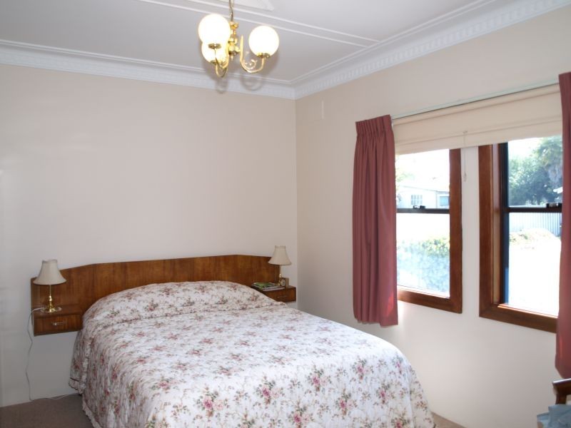 8 Wayo Street, Goulburn NSW 2580