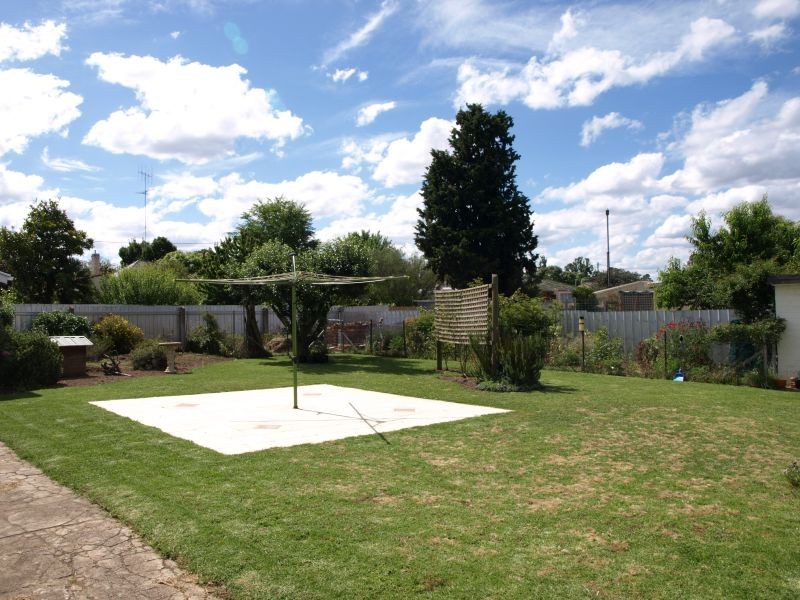 8 Wayo Street, Goulburn NSW 2580