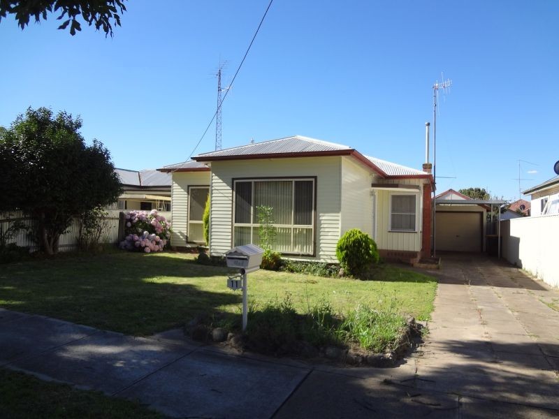 11 Ruby Street, Goulburn NSW 2580