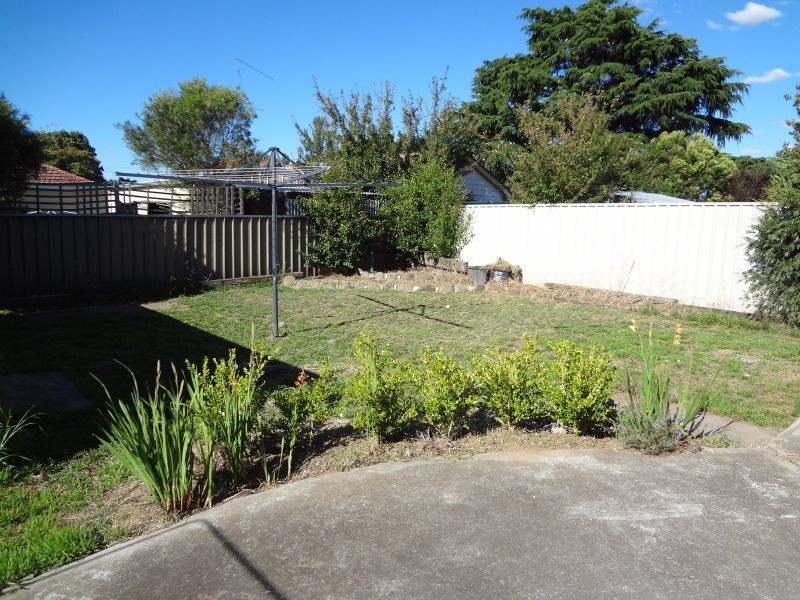 11 Ruby Street, Goulburn NSW 2580