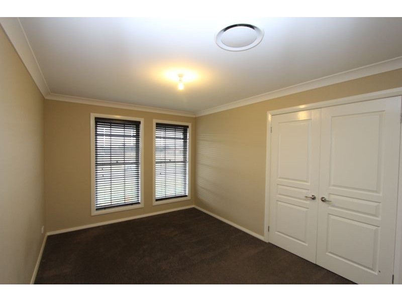 22 Racecourse Drive, Goulburn NSW 2580