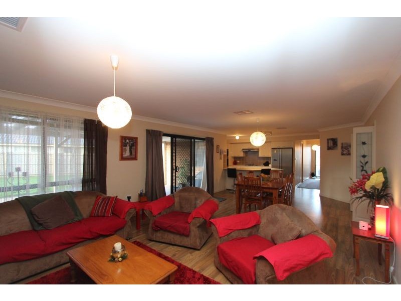 11 Cahill Place, Goulburn NSW 2580