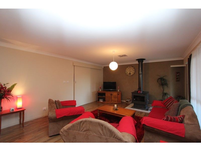 11 Cahill Place, Goulburn NSW 2580