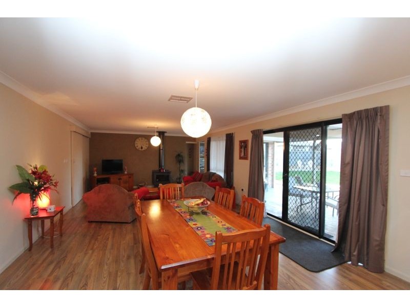 11 Cahill Place, Goulburn NSW 2580