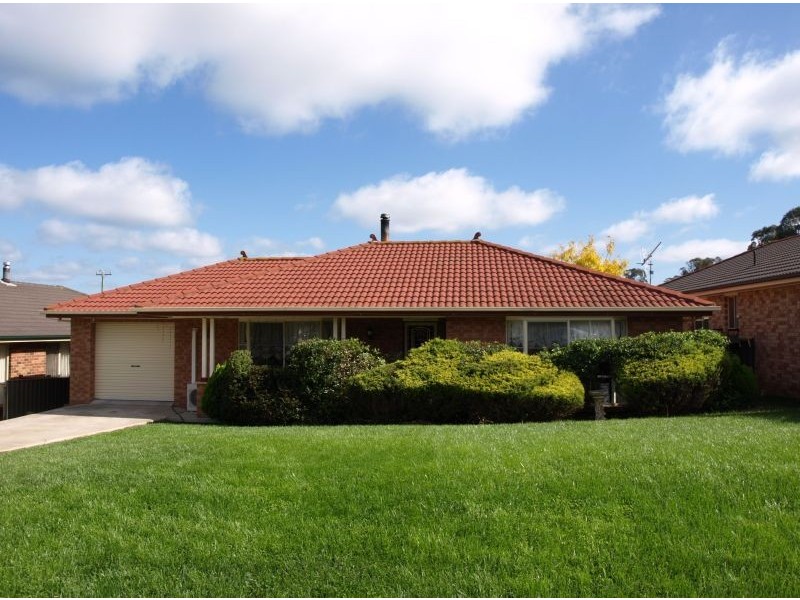 18 Amaroo Place, Goulburn NSW 2580