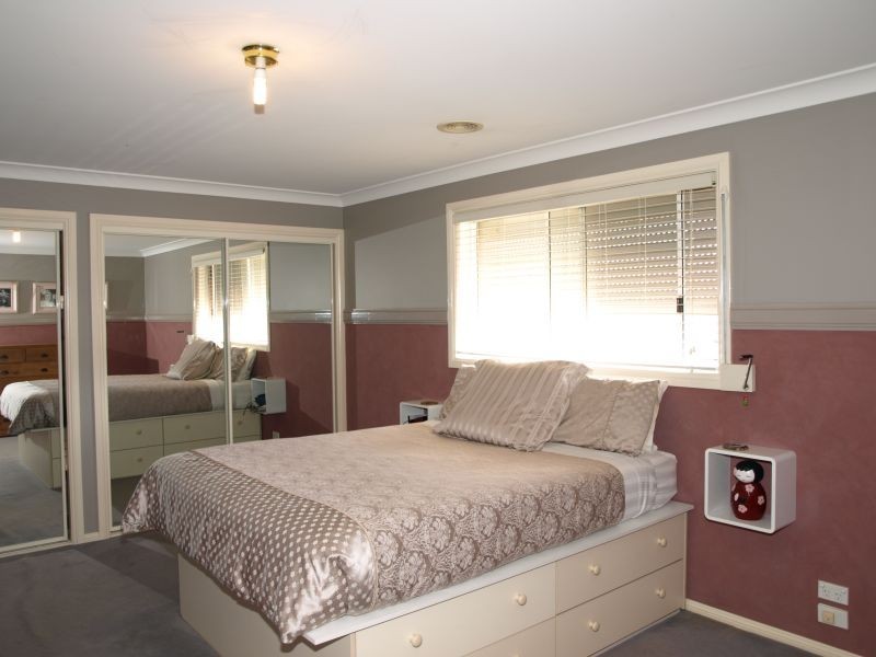 27 Amaroo Place, Goulburn NSW 2580