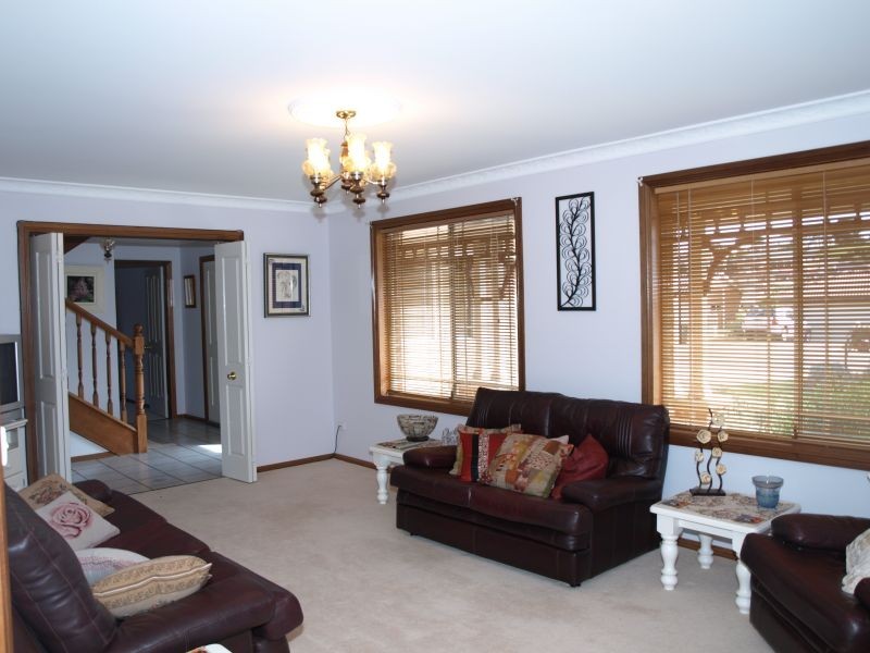 13 Constantina Circuit, River Heights, Goulburn NSW 2580