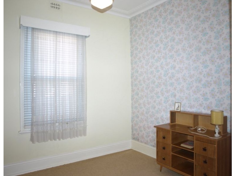 13 Victoria Street, Goulburn NSW 2580