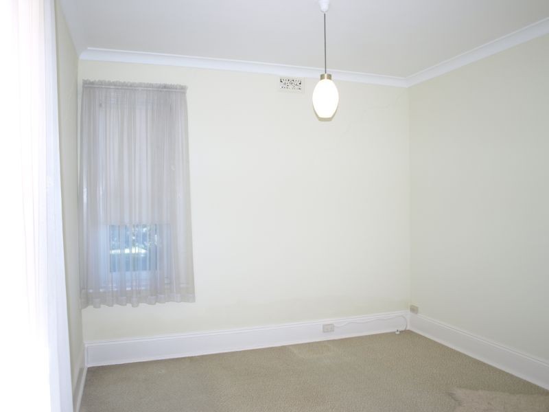 13 Victoria Street, Goulburn NSW 2580