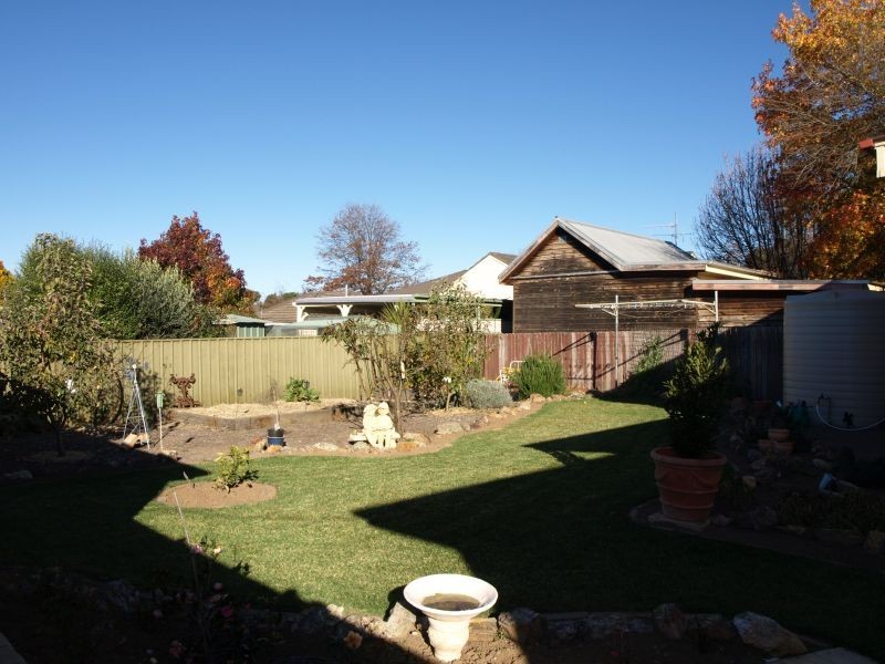 33 Hoskins Street, Goulburn NSW 2580