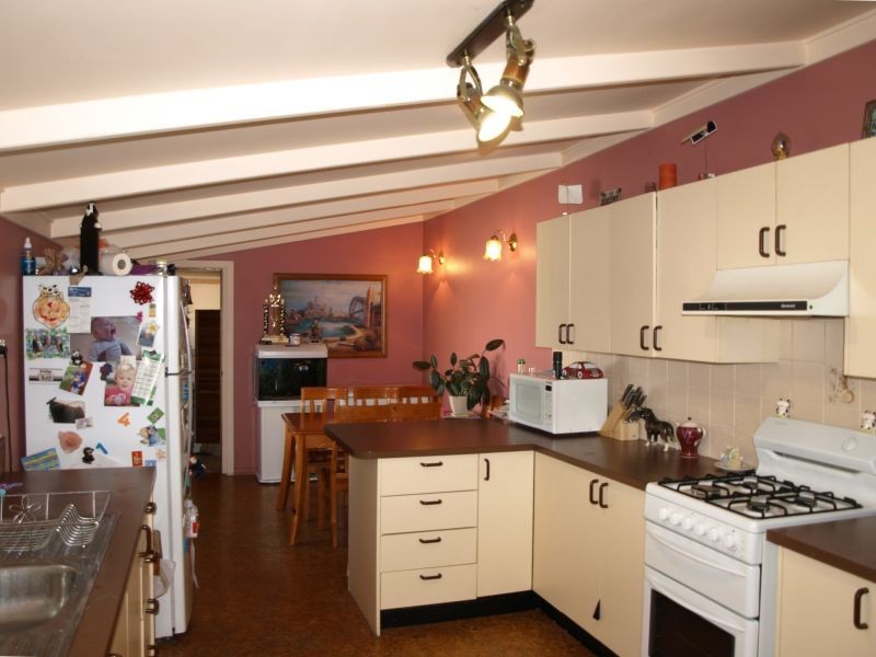 8 Bradley Street, Goulburn NSW 2580