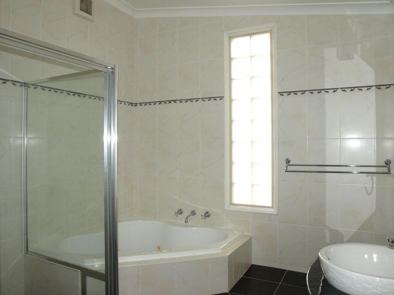 36 Reign Street, Goulburn NSW 2580