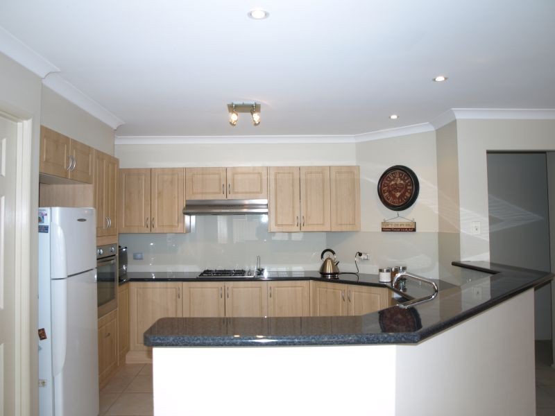 32 Banksia Way, Goulburn NSW 2580