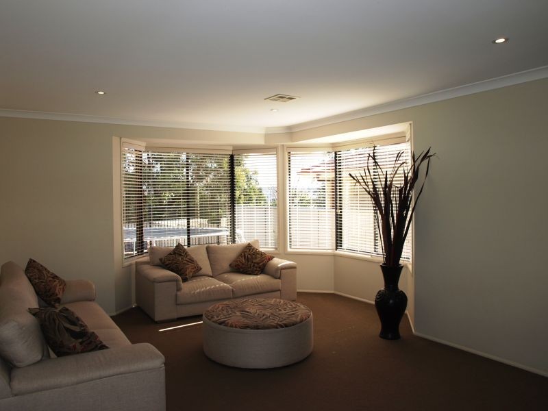 32 Banksia Way, Goulburn NSW 2580
