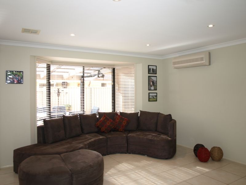 32 Banksia Way, Goulburn NSW 2580