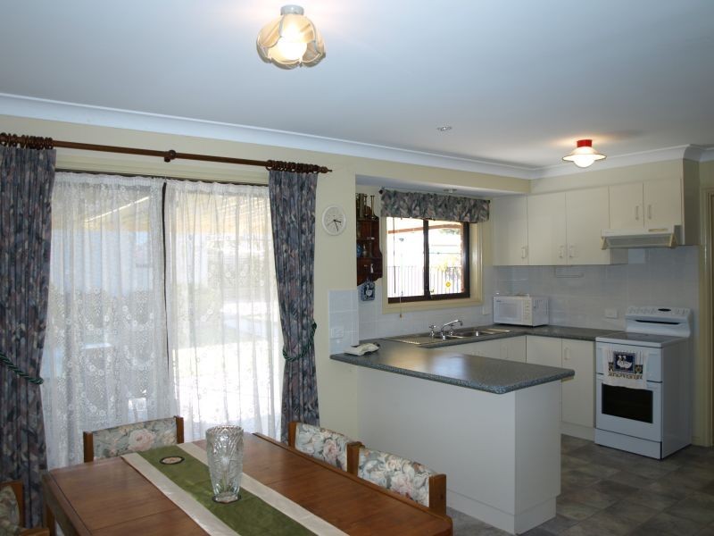 21 Jacqua Avenue, Goulburn NSW 2580