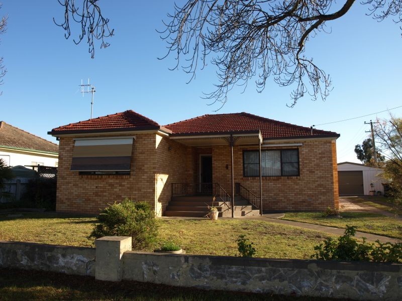 4 Dalley Street, Goulburn NSW 2580