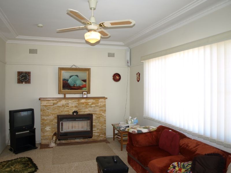 4 Dalley Street, Goulburn NSW 2580