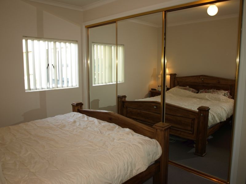 2/67 Combermere Street, Goulburn NSW 2580