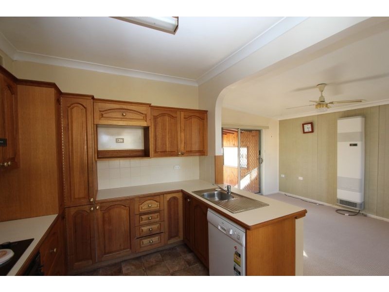 42 Albert Street, Goulburn NSW 2580