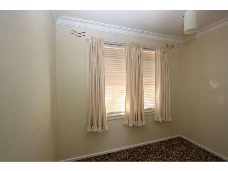 42 Albert Street, Goulburn NSW 2580