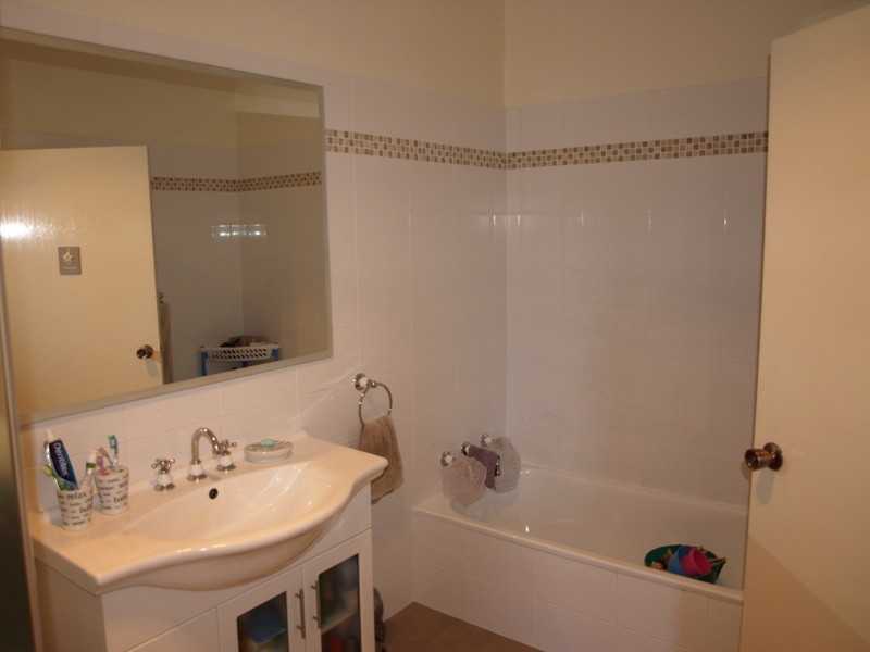 5 Record Street, Goulburn NSW 2580