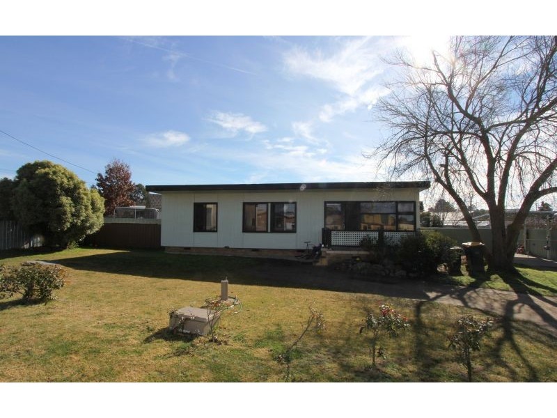 129 Lansdowne Street, Goulburn NSW 2580