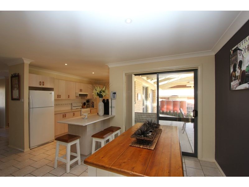 27 Bradford Drive, Goulburn NSW 2580