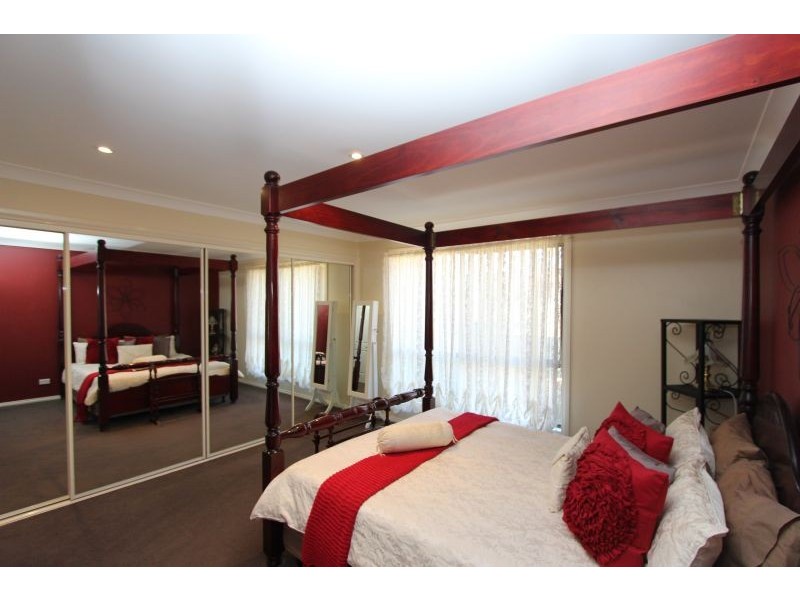 27 Bradford Drive, Goulburn NSW 2580