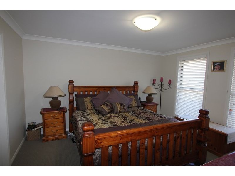 37 McGuire Drive, Goulburn NSW 2580